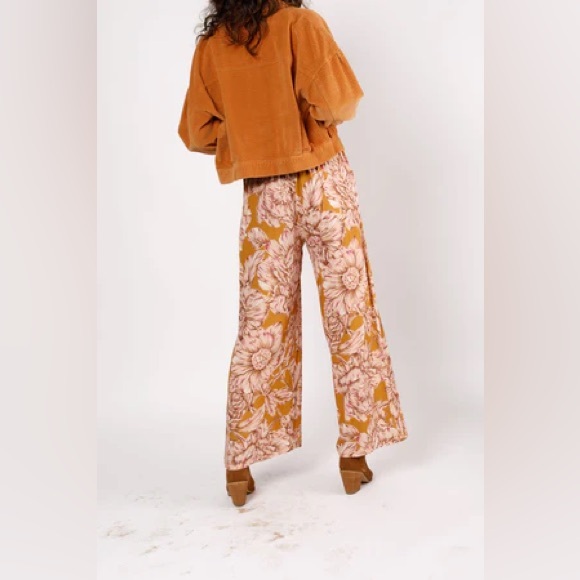 NWT Band Of The Free ARIZONA GOLD FLORAL WIDE LEG PANTS Bohemian Elastic Waist - Picture 2 of 5